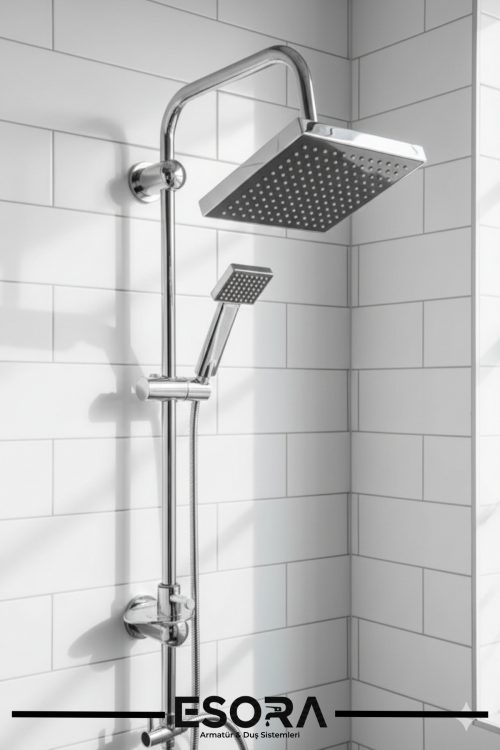 Siyah krom detaylı kare başlıklı yağmurlama özellikli robot tepe duş seti